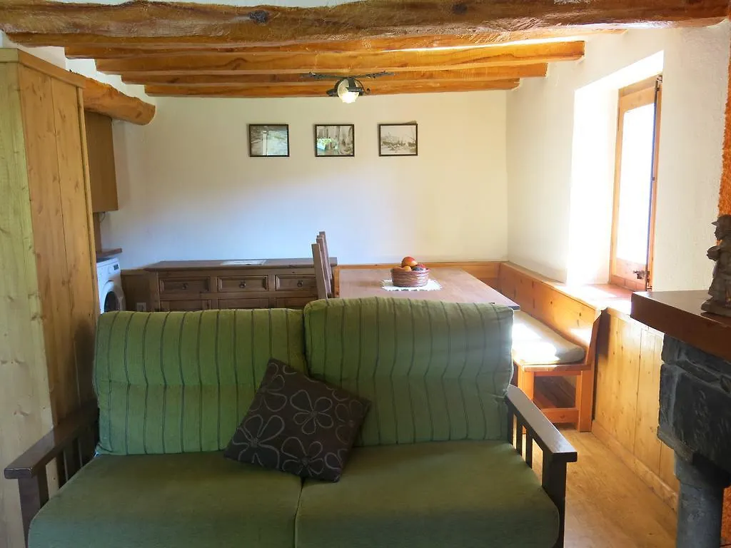 Apartamentos Rurales Les Barnedes Molló